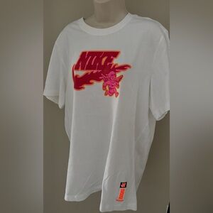 Nike White and Red Graphic Men's Tee